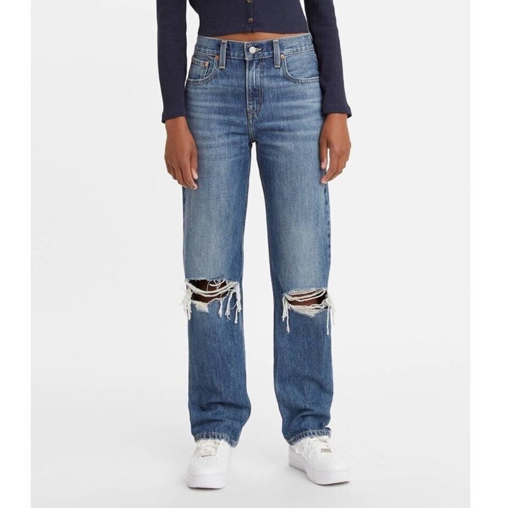 NWT Levi's Womens Low Pro Straight Jeans Relaxed Leg Ripped Knees Size 31